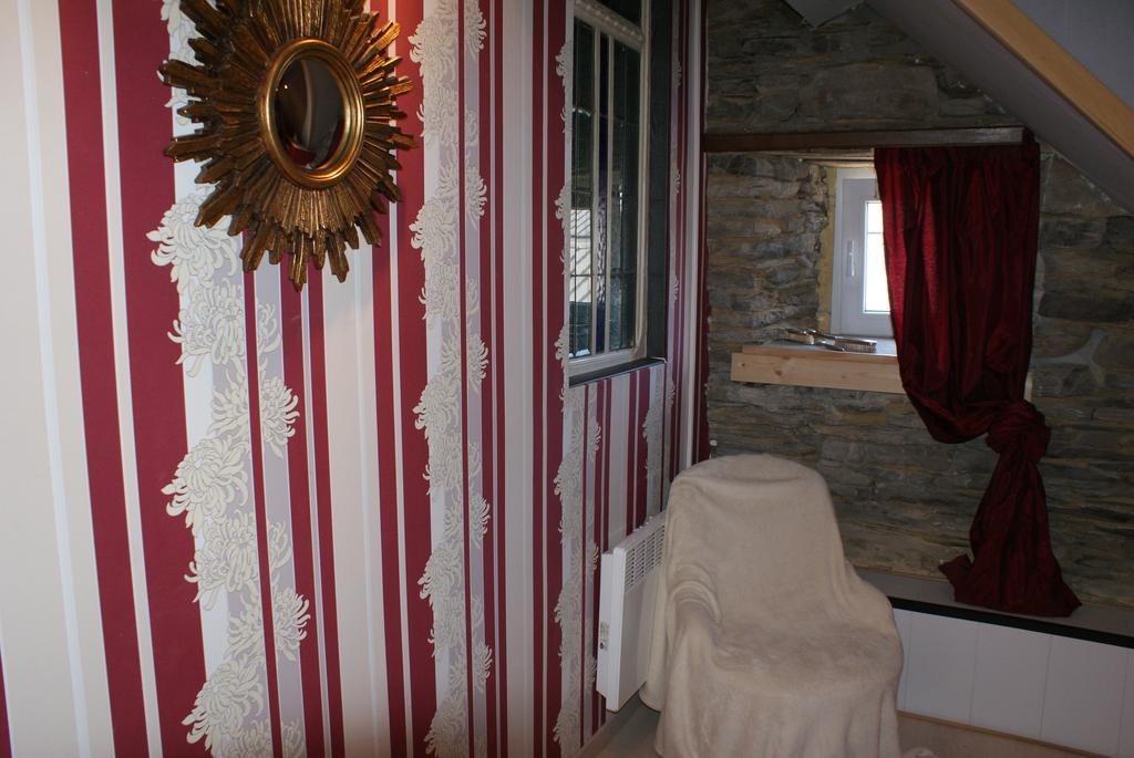 Le Gite De L Ourthe Ortheuville Exterior foto